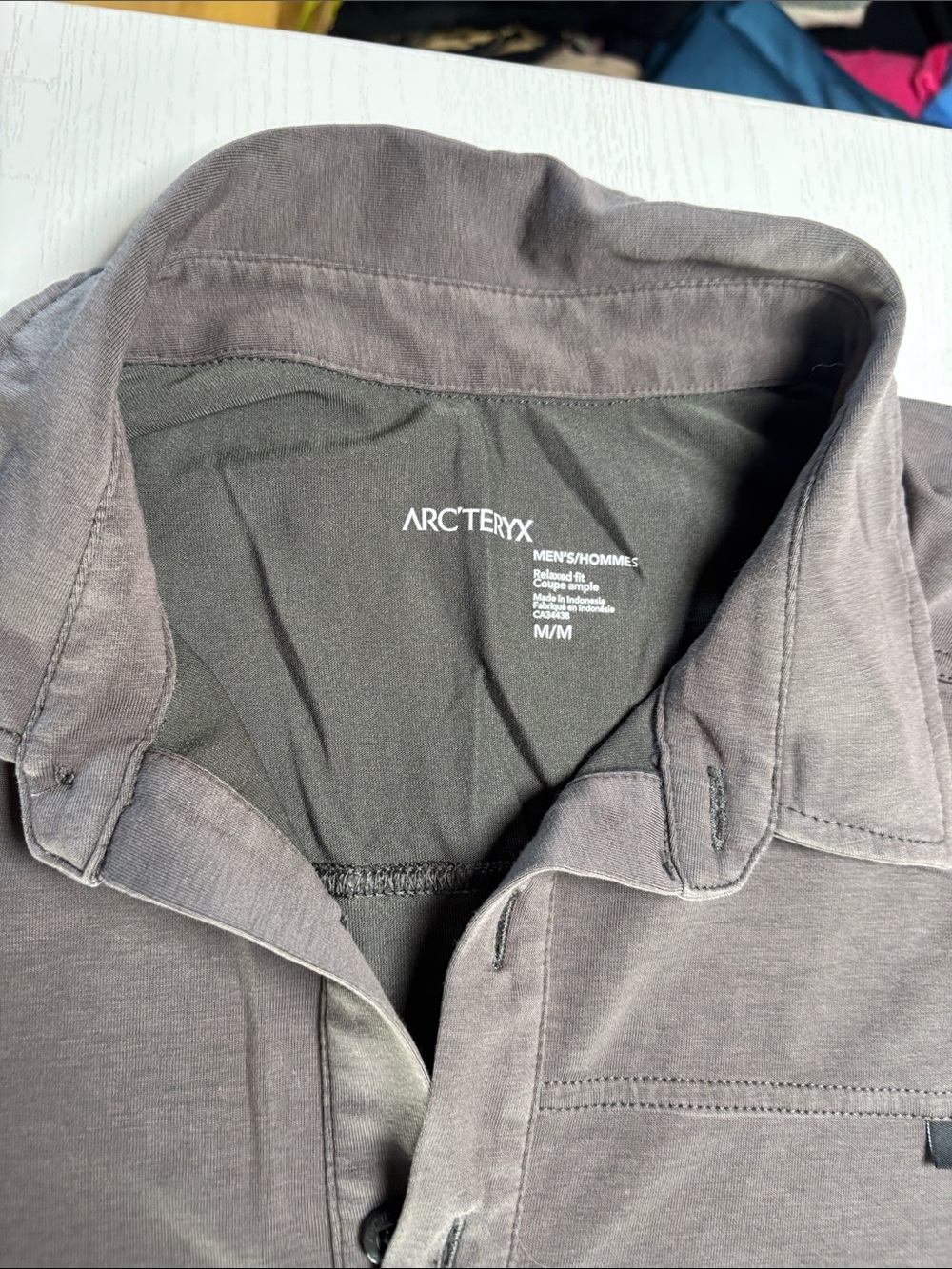 Arc'teryx Men's Charcoal Gray Lightweight Shirt Jacket